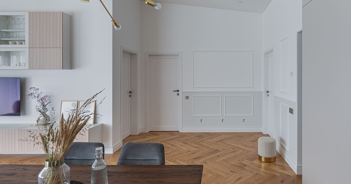 Skandinaviško stiliaus baltos durys – dovana minimalizmo gerbėjams