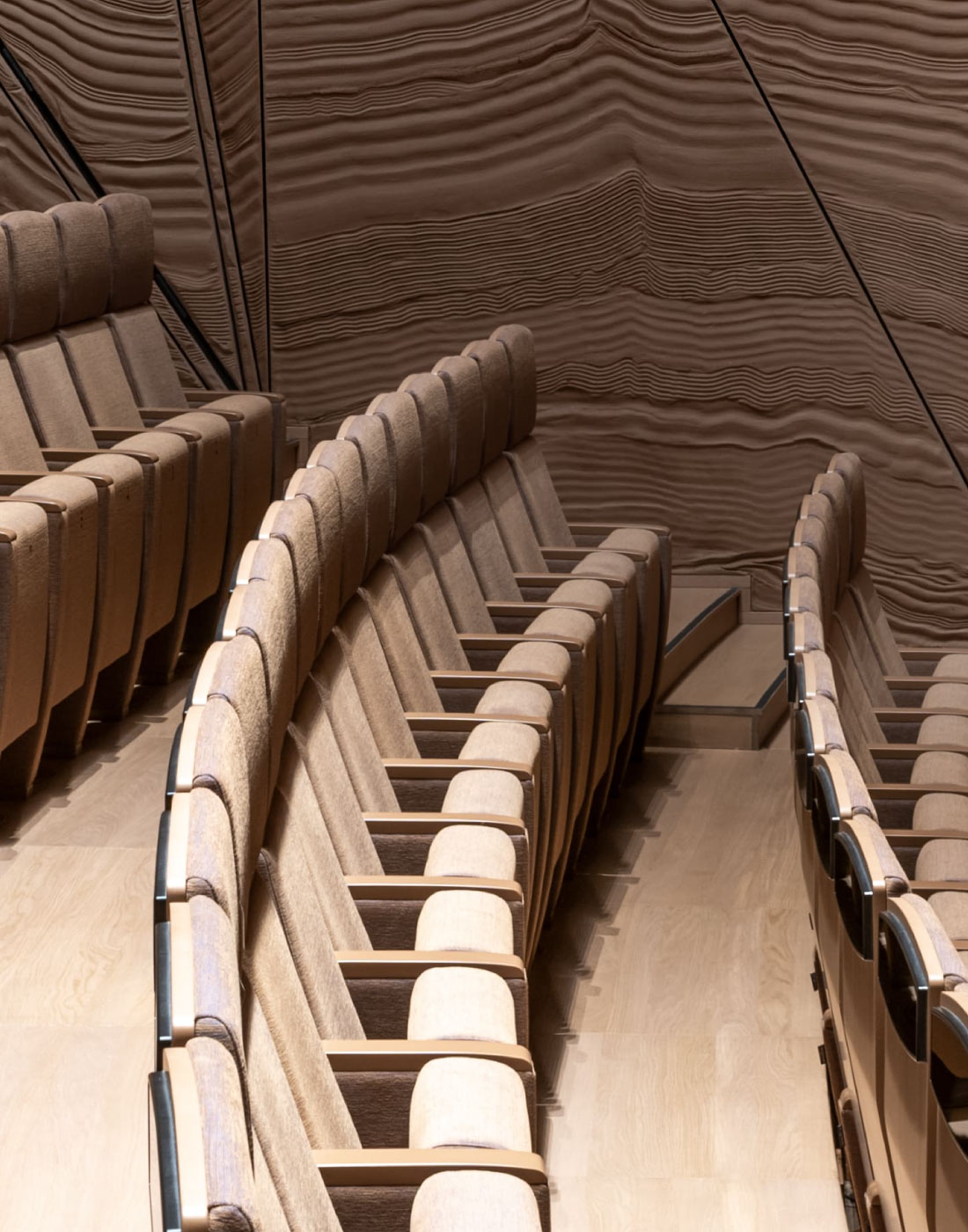 Atnaujintas Klaipėdos valstybinis muzikinis teatras: bendrystėje su meno magija ir pajūrio gamta