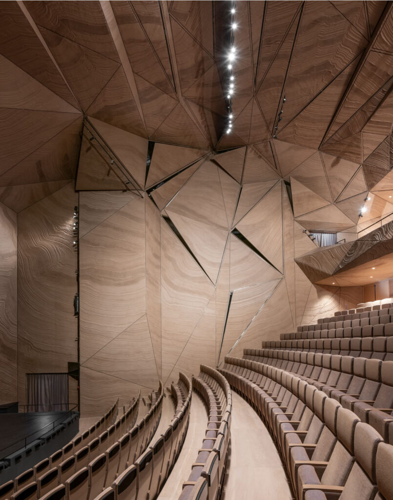 Atnaujintas Klaipėdos valstybinis muzikinis teatras: bendrystėje su meno magija ir pajūrio gamta