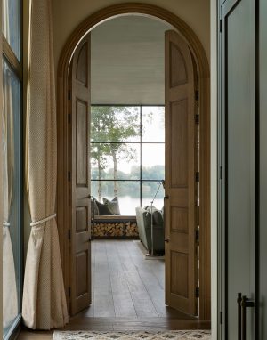 Tobacco Rustic grindys - tvirtas pagrindas, suteikiantis erdvei charakterį.