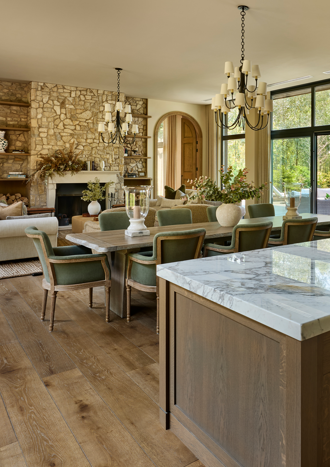 Tobacco Rustic grindys - tvirtas pagrindas, suteikiantis erdvei charakterį.