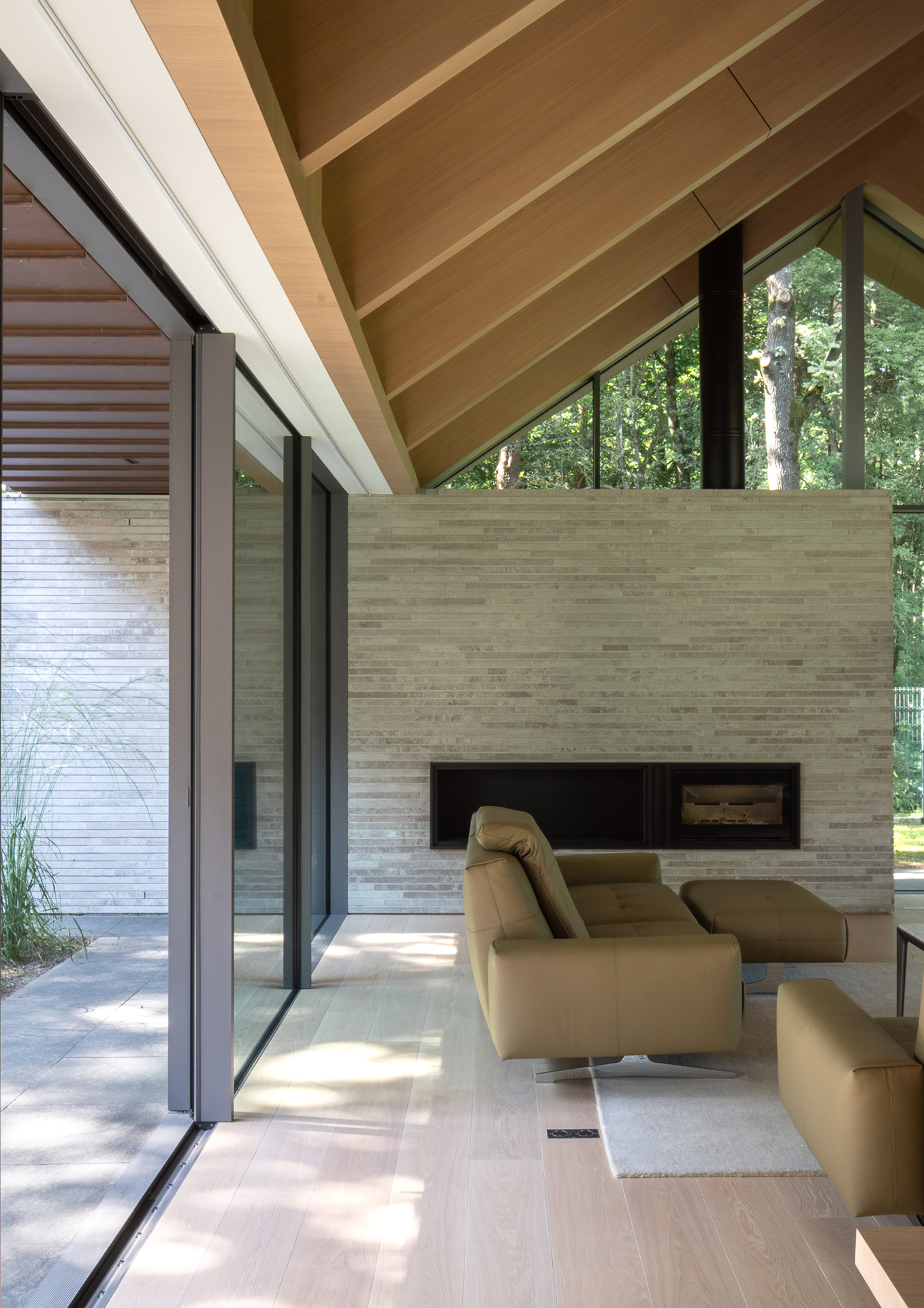 Pamiškio namas: architektūros ir gamtos darna