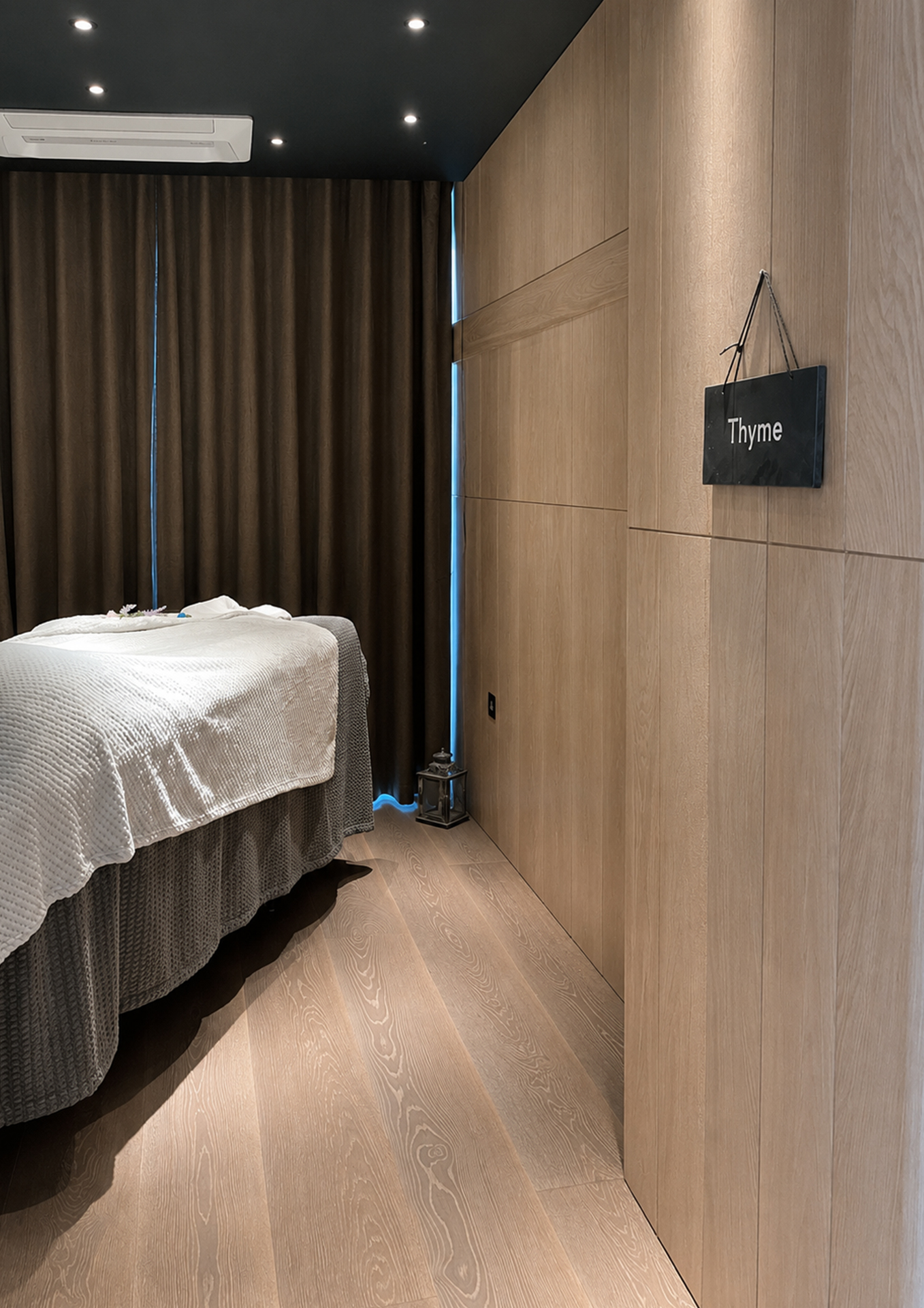 Lakes by Yoo – ąžuolo sprendimai SPA erdvėje
